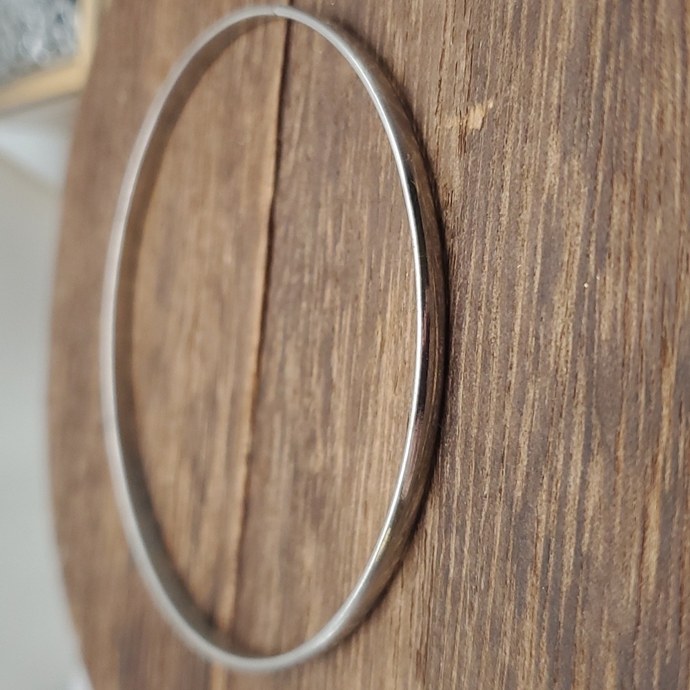 B1918 silver tone bracelet slider classic wardrobe‎ staple